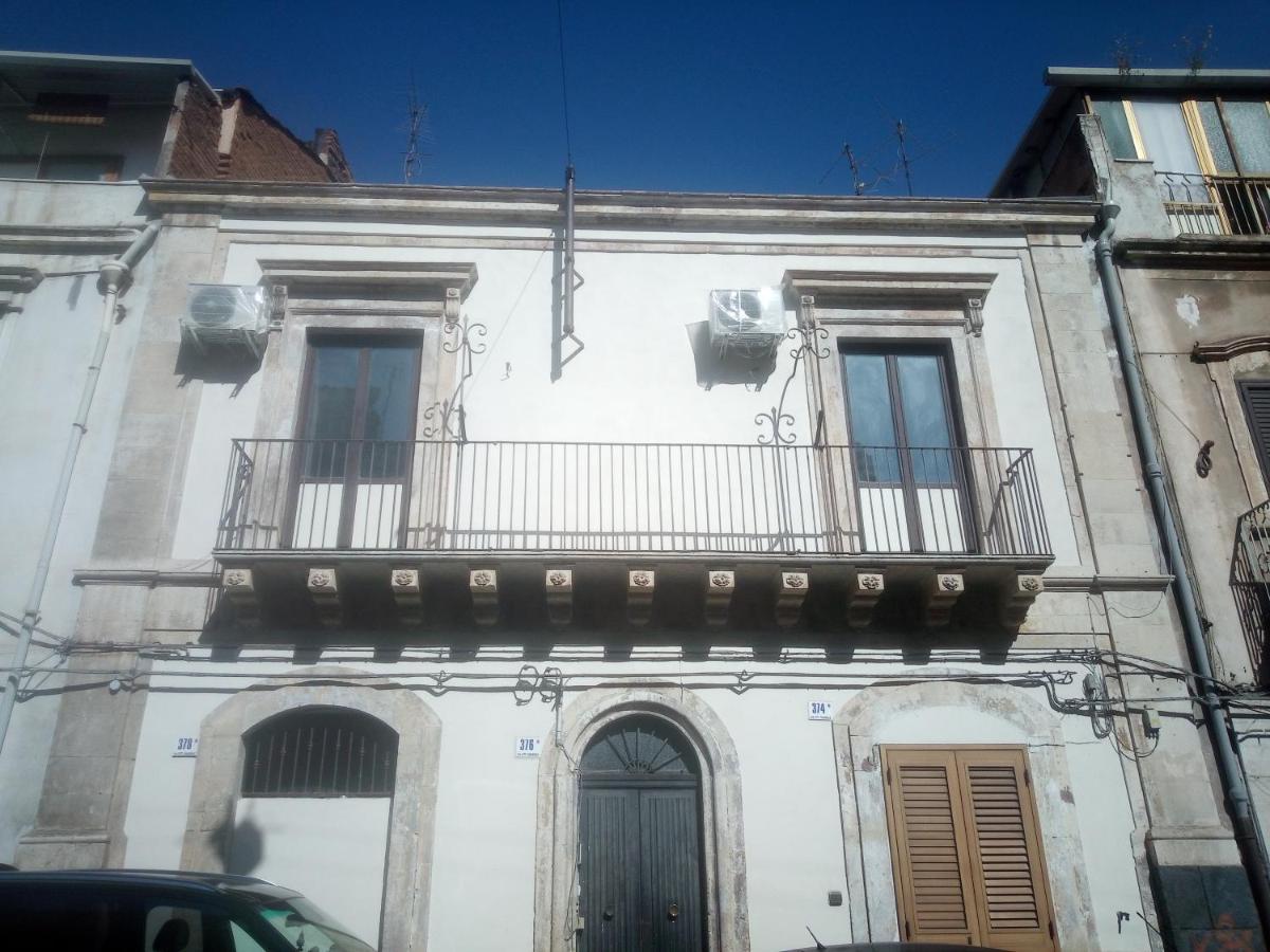 3D House Catania Centro Apartment Luaran gambar