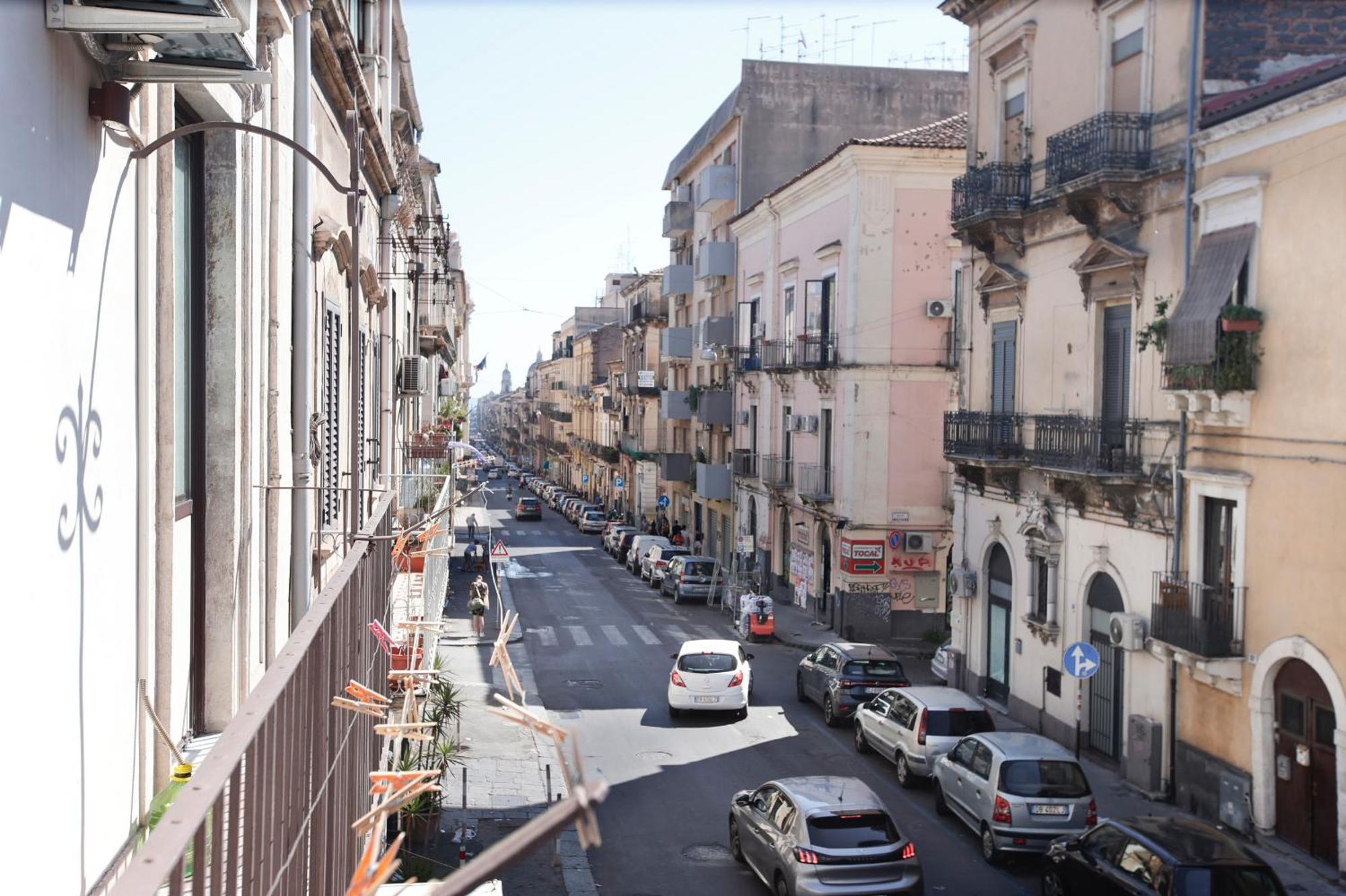 3D House Catania Centro Apartment Luaran gambar